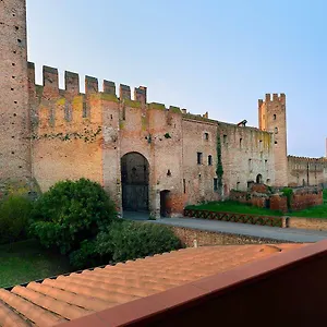 Sotto Le Mura , Montagnana (Veneto) Italy